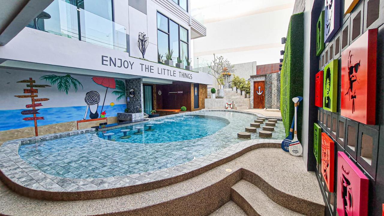 Oneloft Hotel Karon Exteriör bild
